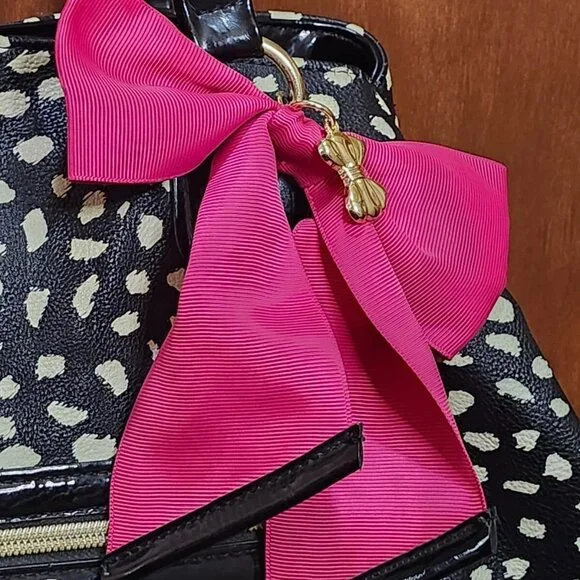 BETSEY JOHNSON Leopard Black White Purse W/Patent Leather Gold Hardware W/ Bow - Picture 2 of 6